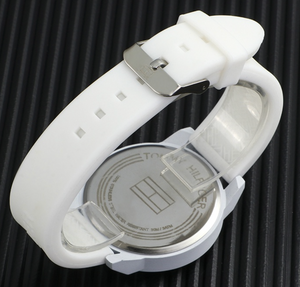 🎁 Gratis!Tommy Hilfiger Watch-Denim TR90